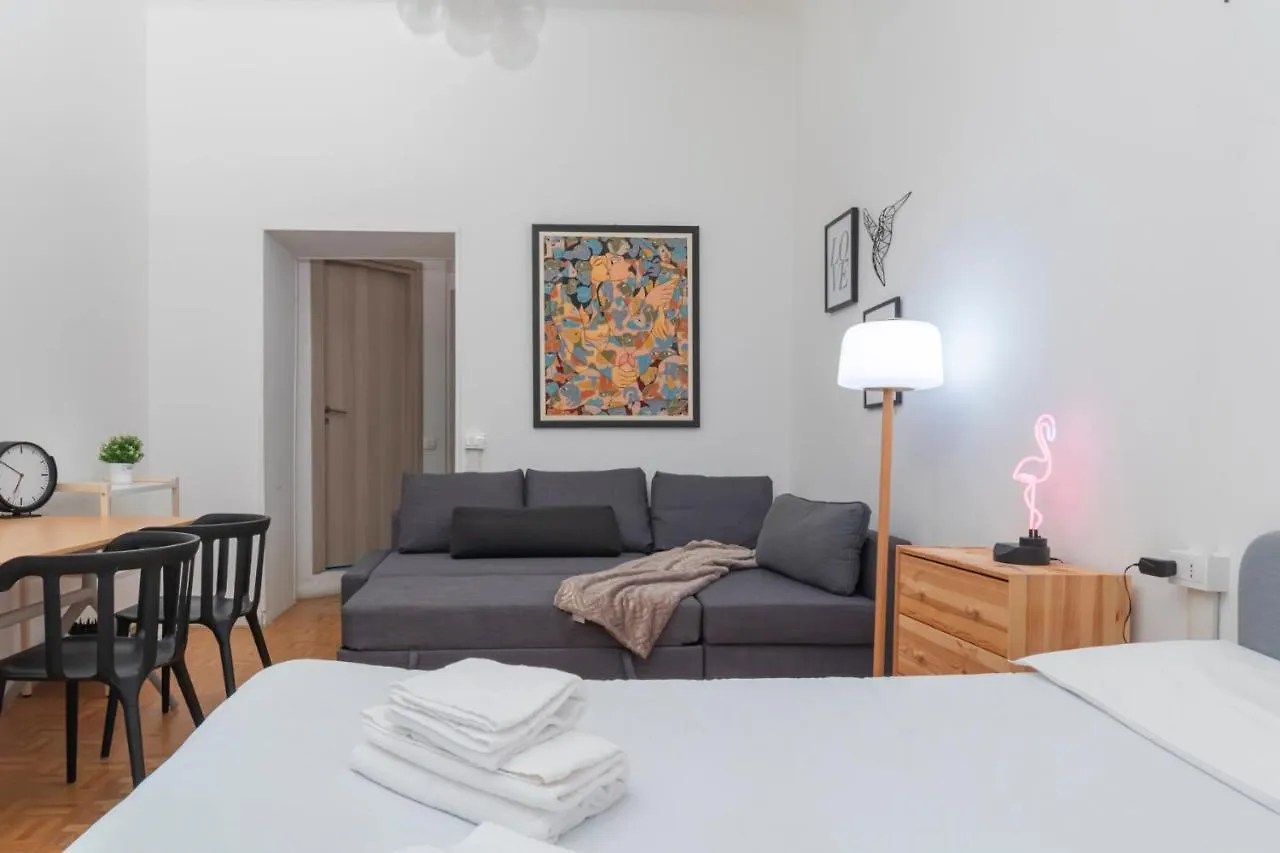 I Host Apartment - Chavez 2 Milan Italy