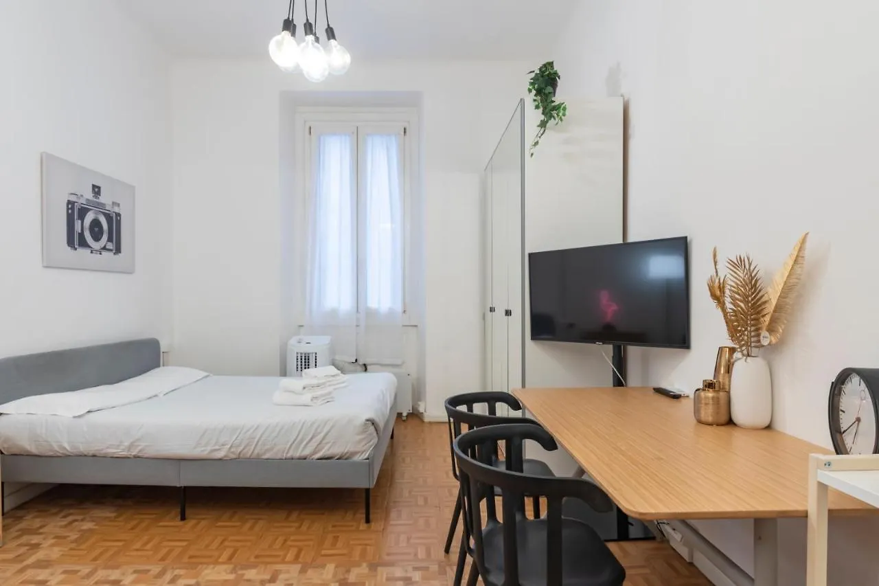 I Host Apartment - Chavez 2 Milan Italy